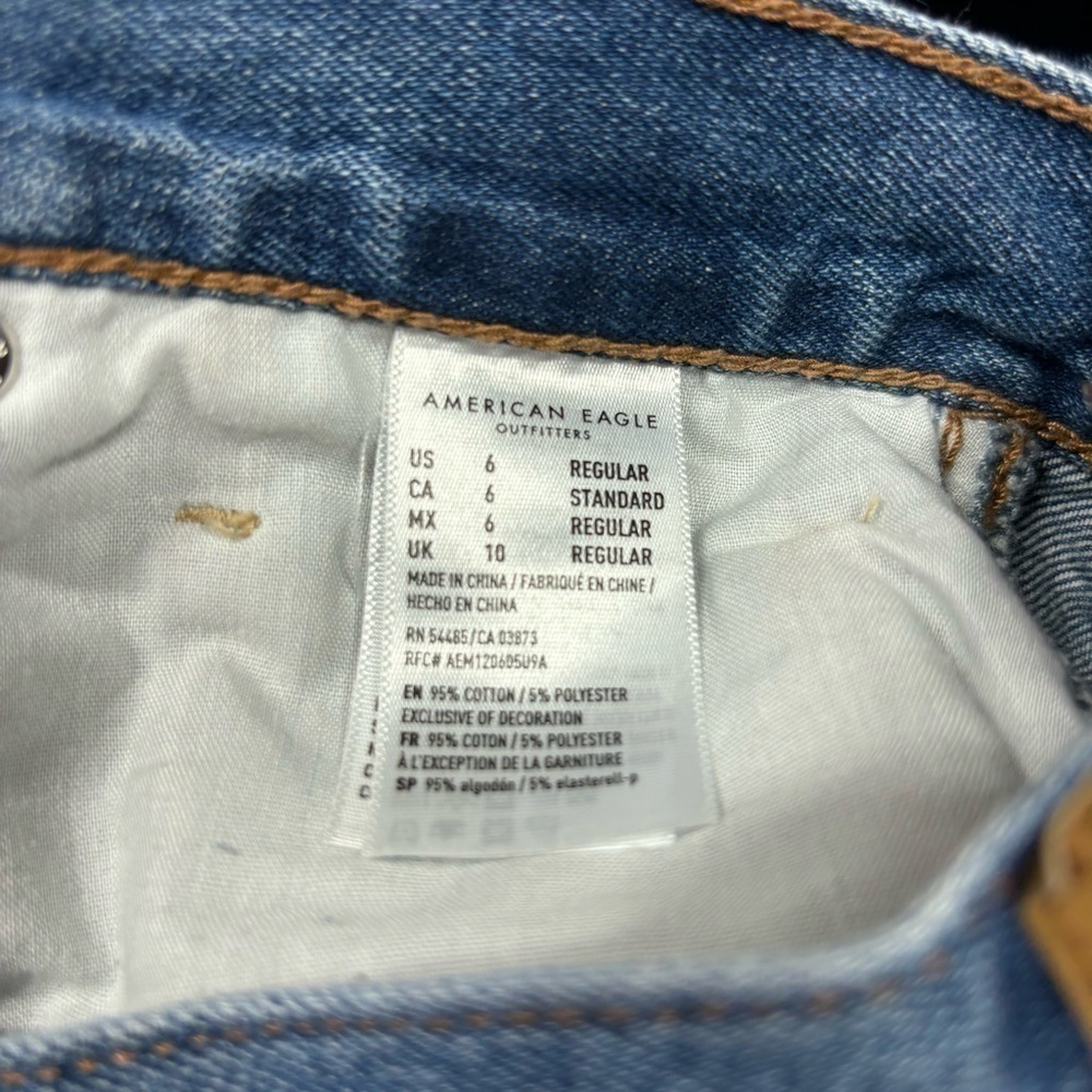 American Eagle Jeans Womens 6 Mom Jean Stretch Casual Classic Distressed Holes - Picture 4 of 6